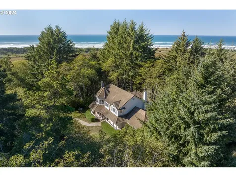 14075 Nw Alika Drive Seal Rock OR 97376