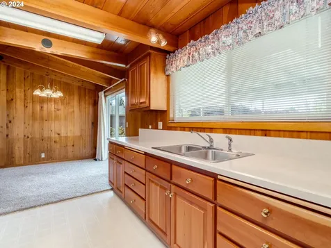 420 Nw 17th Street Mcminnville OR 97128