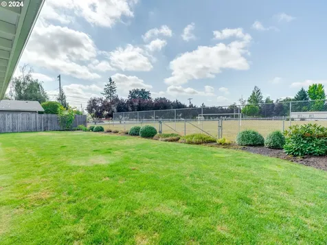 420 Nw 17th Street Mcminnville OR 97128