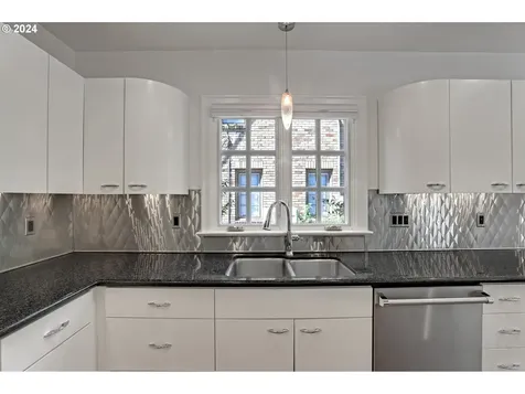 7418 Se 27th Avenue Portland OR 97202