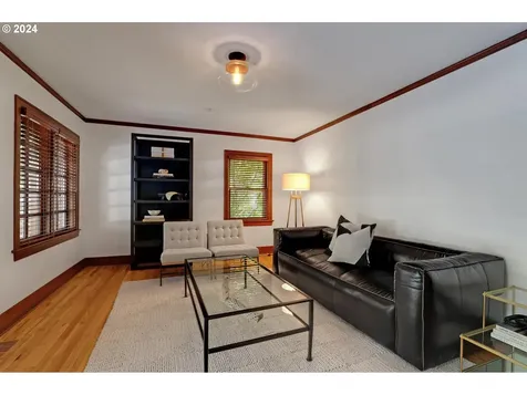 7418 Se 27th Avenue Portland OR 97202