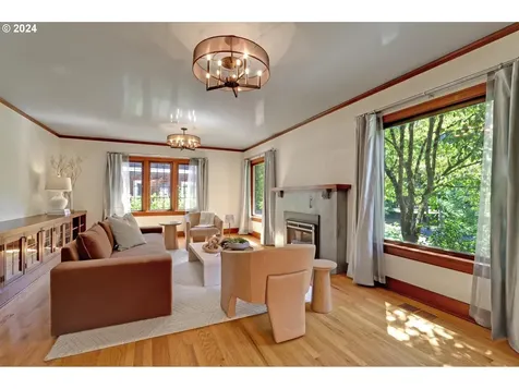 7418 Se 27th Avenue Portland OR 97202