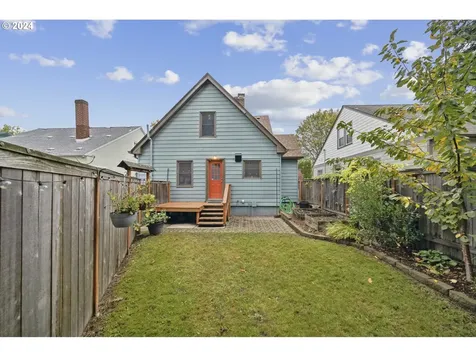 3706 SE Franklin Street Portland OR 97202