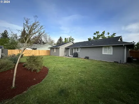 3289 Douglas Drive Springfield OR 97478
