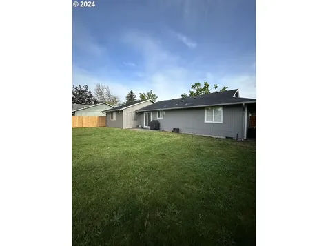 3289 Douglas Drive Springfield OR 97478