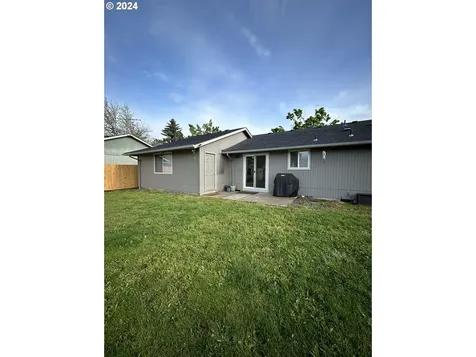 3289 Douglas Drive Springfield OR 97478