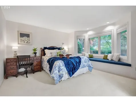 21797 SW Oak Hill Lane Tualatin OR 97062