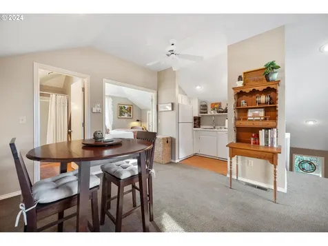 21797 SW Oak Hill Lane Tualatin OR 97062
