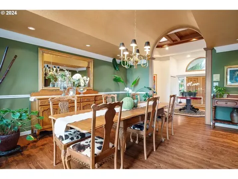 21797 SW Oak Hill Lane Tualatin OR 97062