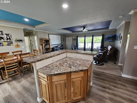 244 Clark Street Myrtle Creek OR 97457