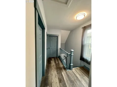 2563 Sheridan Avenue North Bend OR 97459