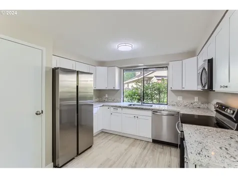 18246 SW Ewen Drive Beaverton OR 97003