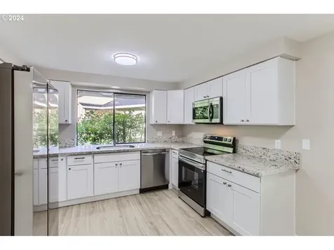 18246 SW Ewen Drive Beaverton OR 97003