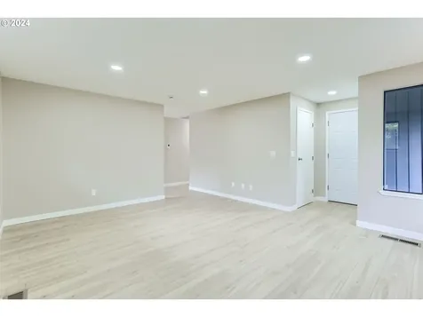 18246 SW Ewen Drive Beaverton OR 97003