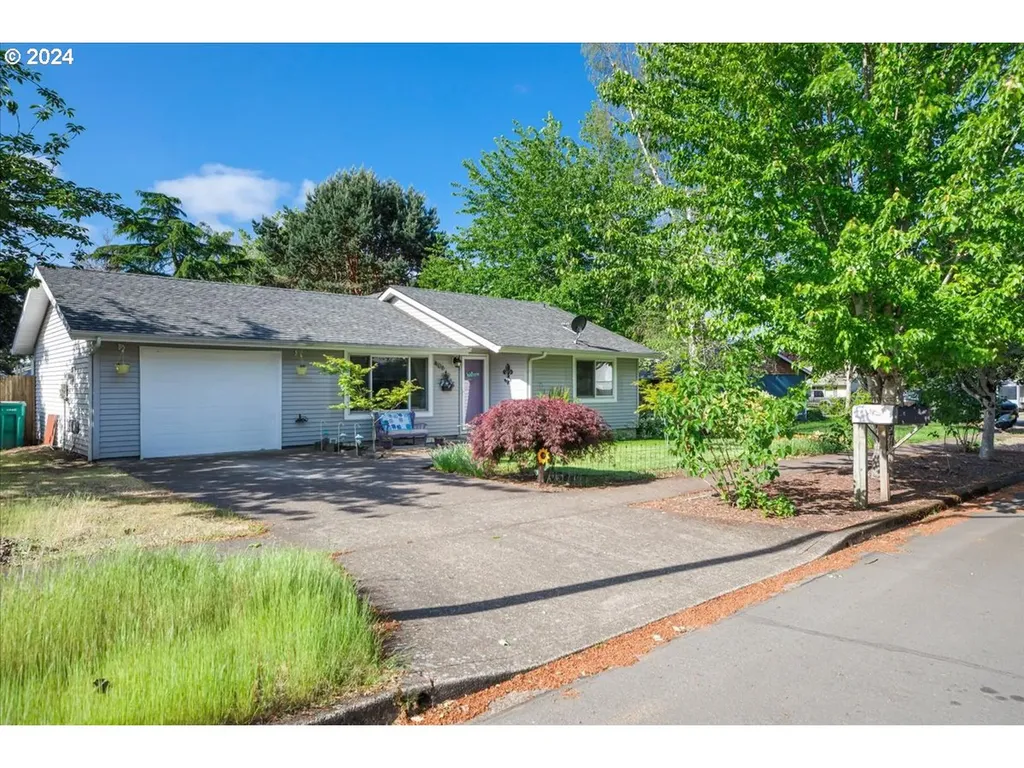 406 E Cambridge Drive Newberg OR 97132