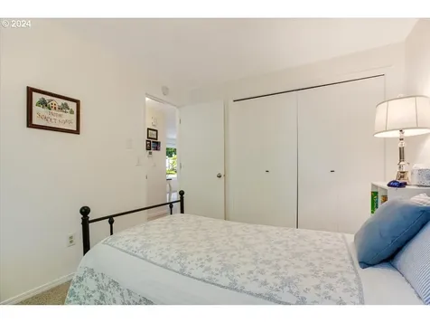 406 E Cambridge Drive Newberg OR 97132