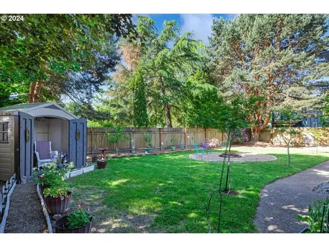 406 E Cambridge Drive Newberg OR 97132