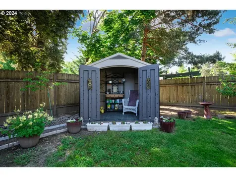 406 E Cambridge Drive Newberg OR 97132