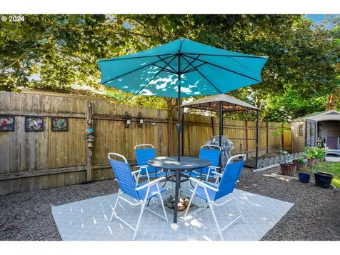 406 E Cambridge Drive Newberg OR 97132
