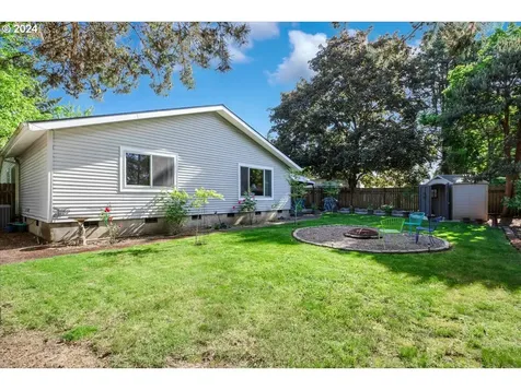 406 E Cambridge Drive Newberg OR 97132