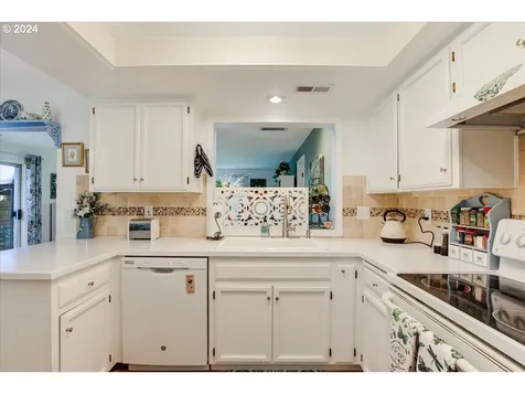 406 E Cambridge Drive Newberg OR 97132