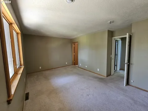 55 Adams Loop Road Goldendale WA 98620