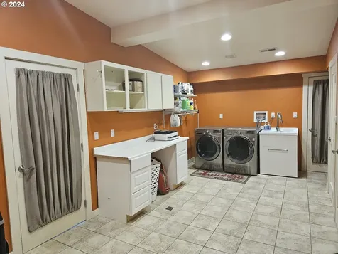 55 Adams Loop Road Goldendale WA 98620