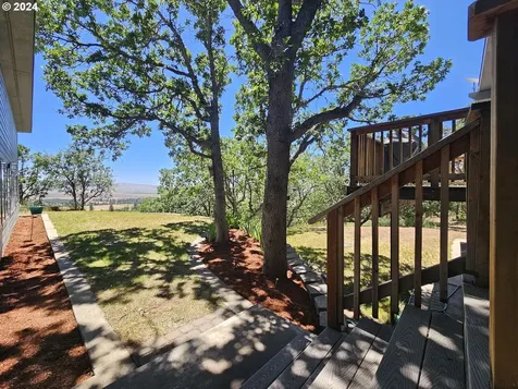 55 Adams Loop Road Goldendale WA 98620