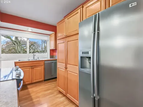 28431 SW Mountain Road West Linn OR 97068