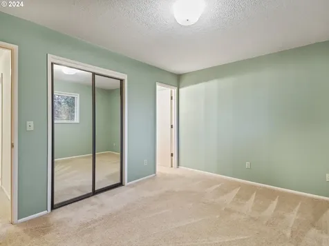 28431 SW Mountain Road West Linn OR 97068