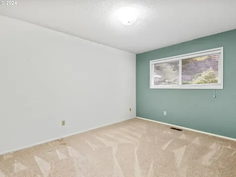 28431 SW Mountain Road West Linn OR 97068