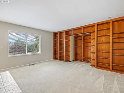 28431 SW Mountain Road West Linn OR 97068