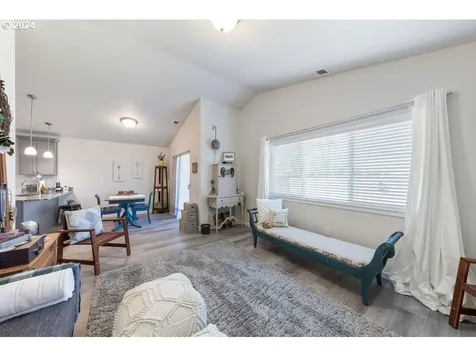 1888 Se Mulberry Avenue Dallas OR 97338
