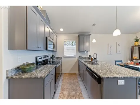 1888 Se Mulberry Avenue Dallas OR 97338