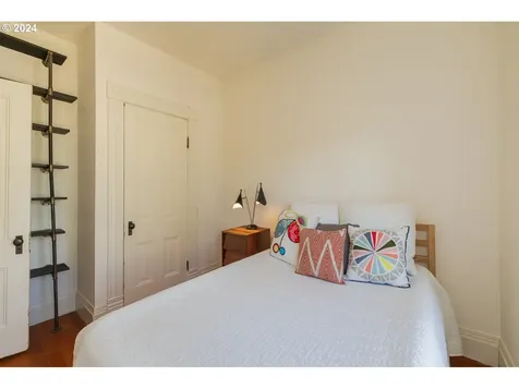 1531 SW Montgomery Street Portland OR 97201