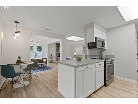 10830 Sw 83rd Avenue Portland OR 97223