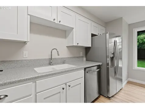 10830 Sw 83rd Avenue Portland OR 97223