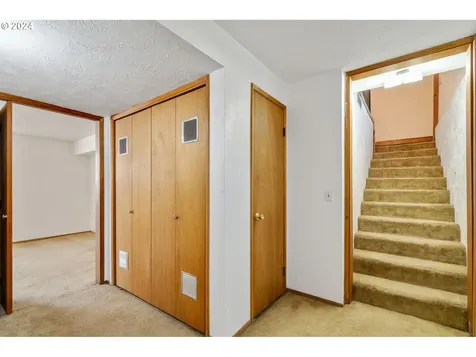 13525 Se Mill Street Portland OR 97233