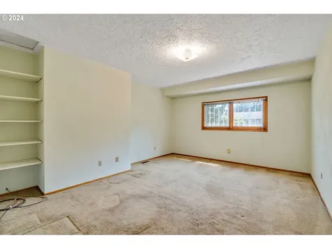 13525 Se Mill Street Portland OR 97233