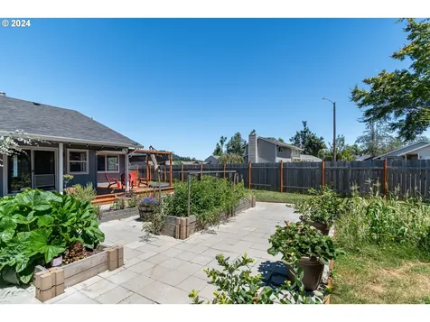 7345 B Street Springfield OR 97478