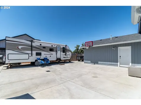 7345 B Street Springfield OR 97478