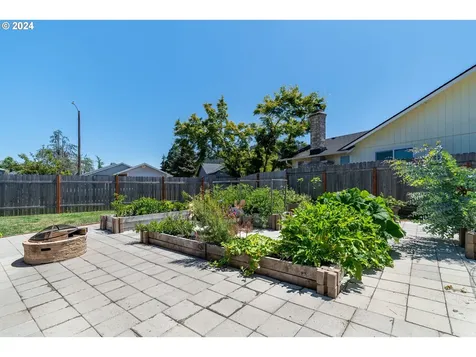 7345 B Street Springfield OR 97478