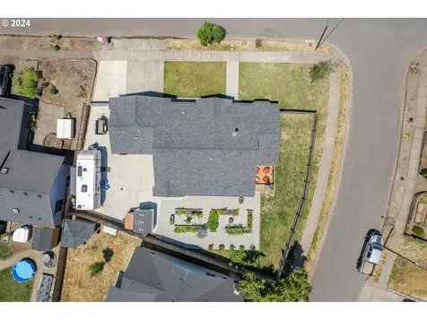 7345 B Street Springfield OR 97478