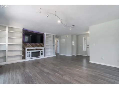 7345 B Street Springfield OR 97478