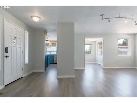 7345 B Street Springfield OR 97478