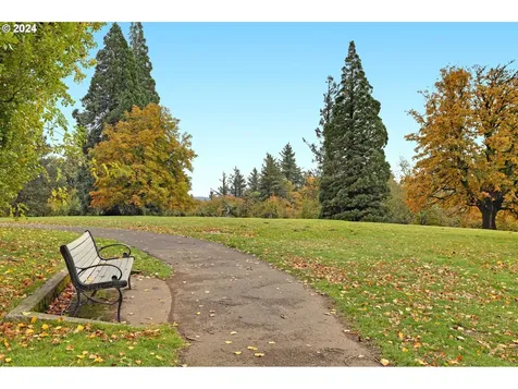 3547 SW Council Crest Drive Portland OR 97239