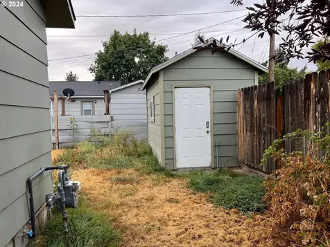 1715 C Street Baker City OR 97814