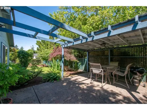 9826 Sw 49th Avenue Portland OR 97219