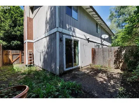 2356 Se Division Street Portland OR 97202