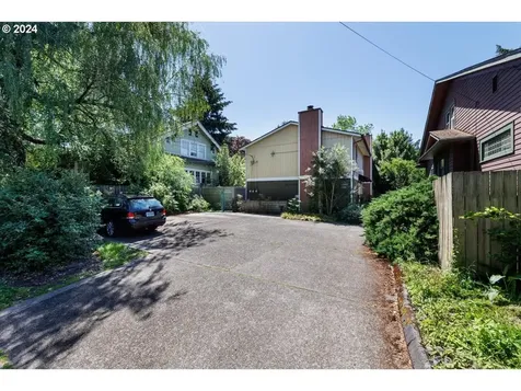 2356 Se Division Street Portland OR 97202